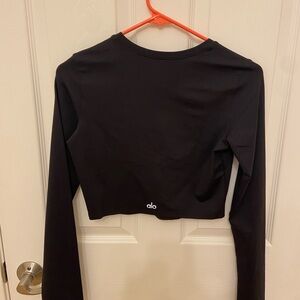 NWOT Alo long sleeve top